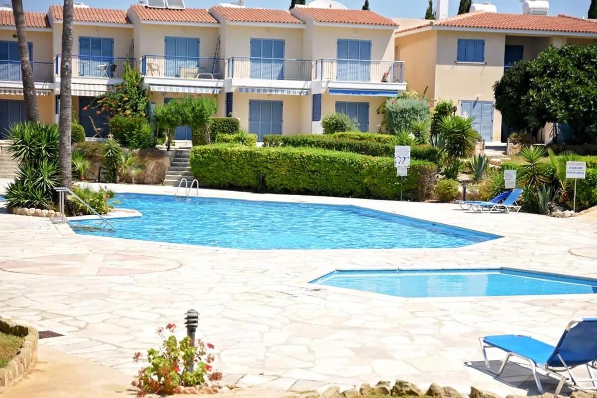 Paphos Paradise Gardens With A Large Terrace מראה חיצוני תמונה
